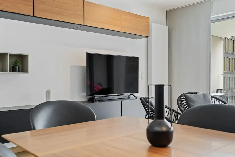 Stylish Apt in Cloche dOr w balconyID233