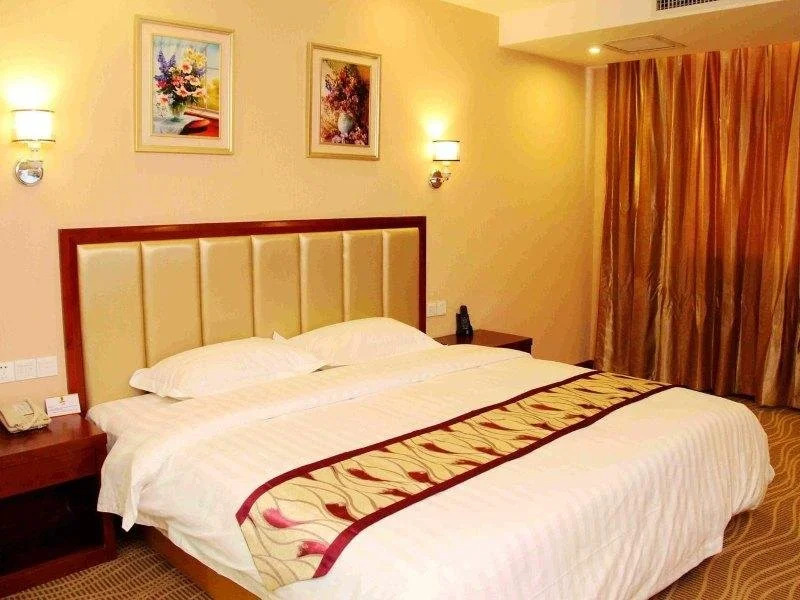 Super 8 Hotel Xianning Yinquan Shizhengfu
