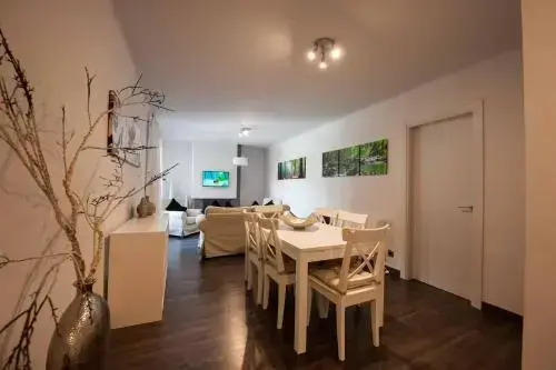 WinTuWin Apartments