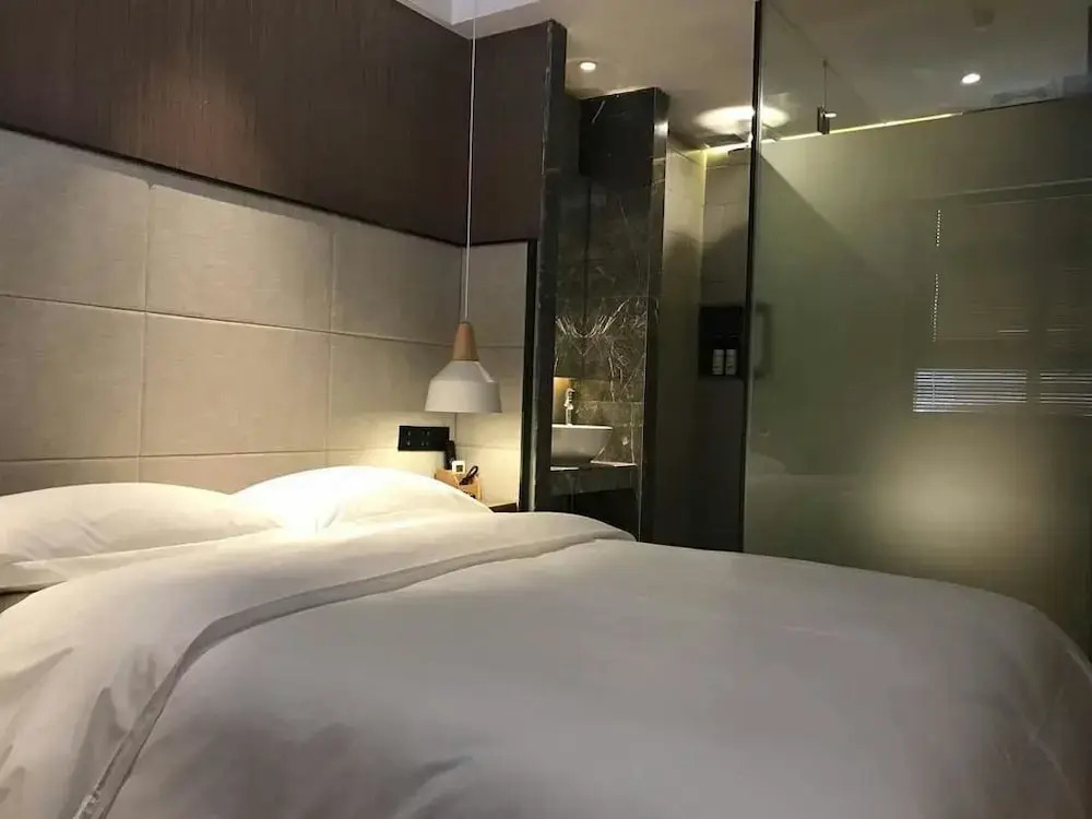Guangdong V8 yat house