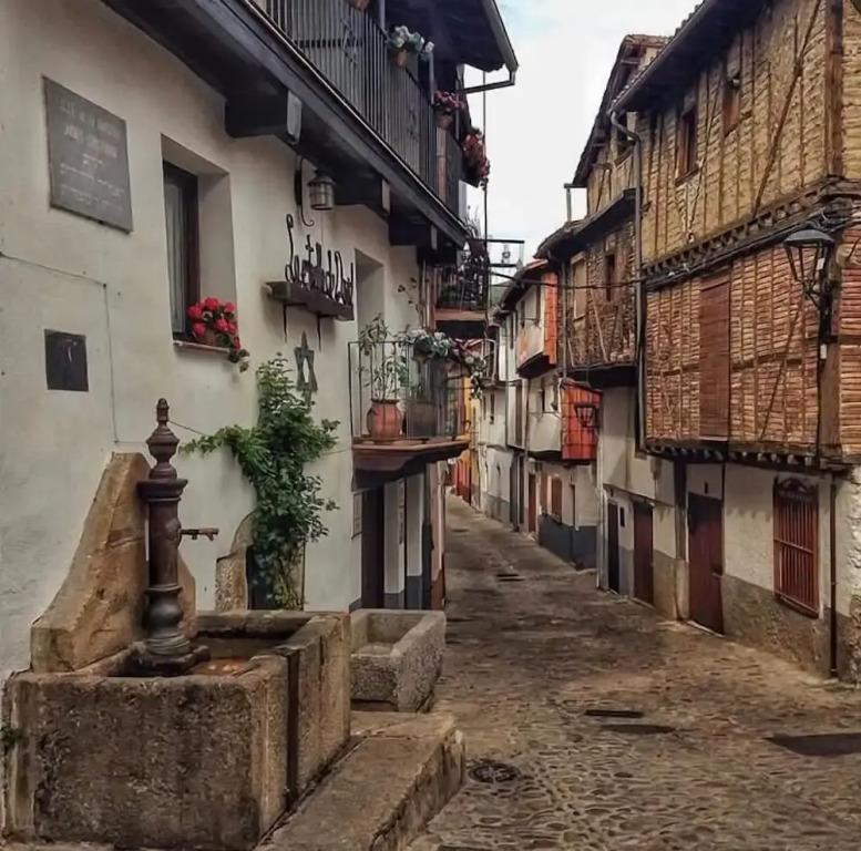 Hotel Moya