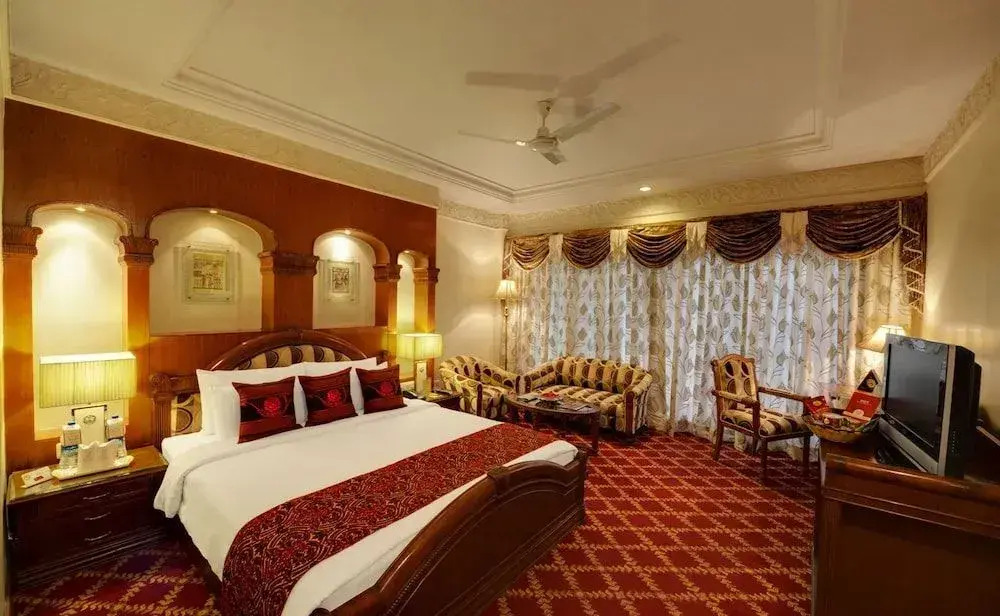 Hotel Babylon International