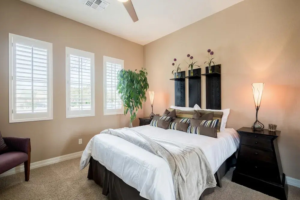 All-suite Home Located in North Phoenix 3 Bedrooms 3.5 Bathrooms Home