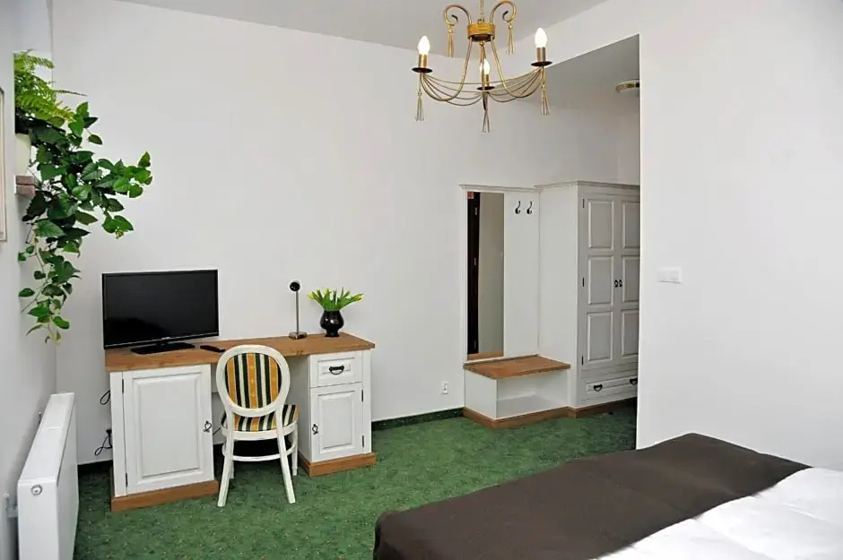 Hotel Sandro Silver & Spichlerz Antoniny