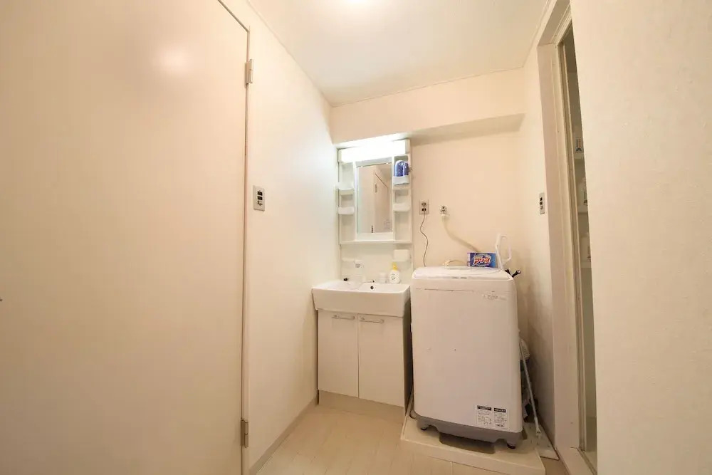 Studio Minamisenba 901
