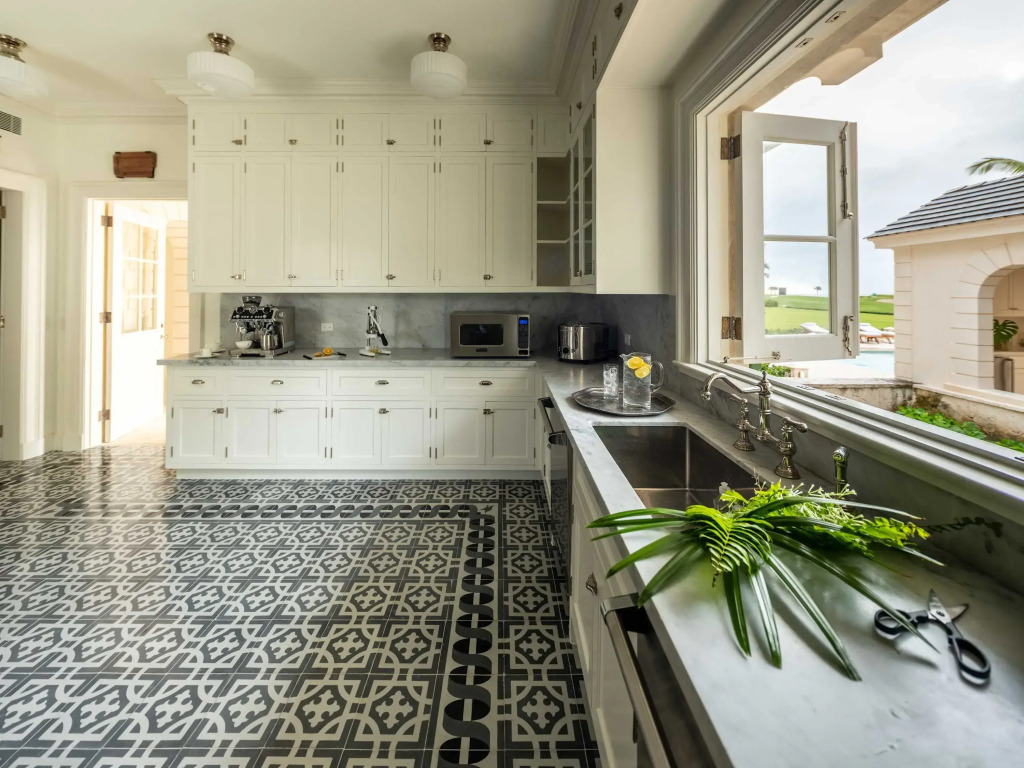 Magnificent 8BR Home w Caribbean Ocean Views