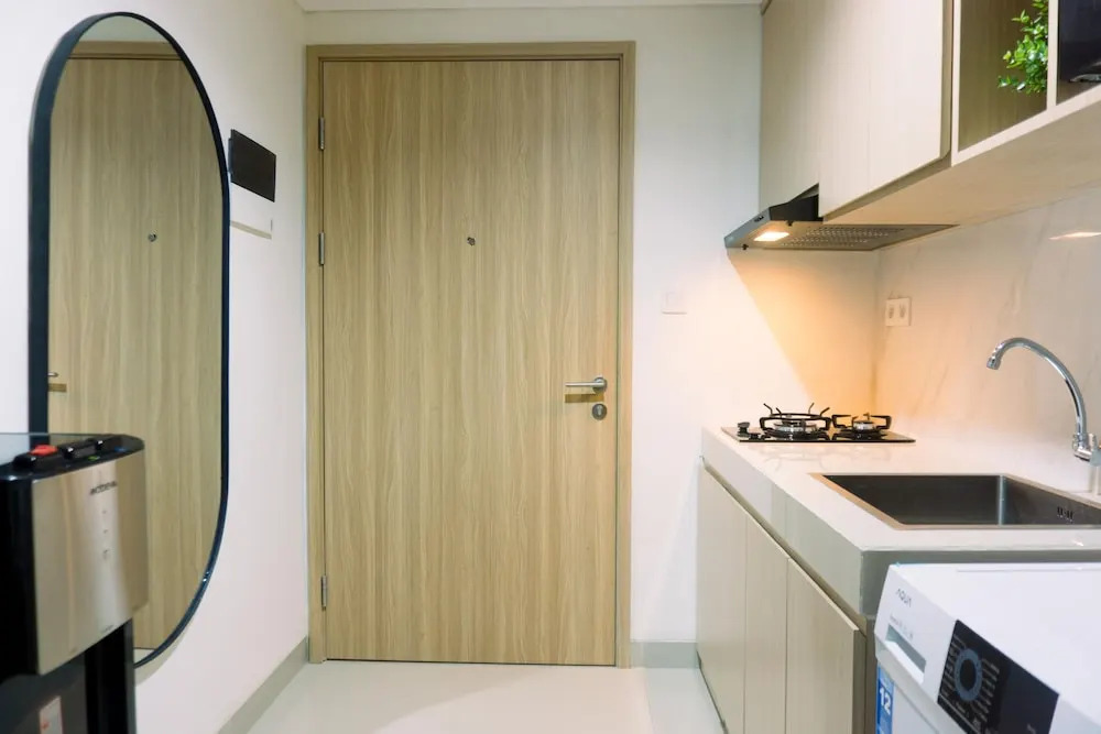 Well Furnished And Elegant 1Br At Bintaro Embarcadero Apartment