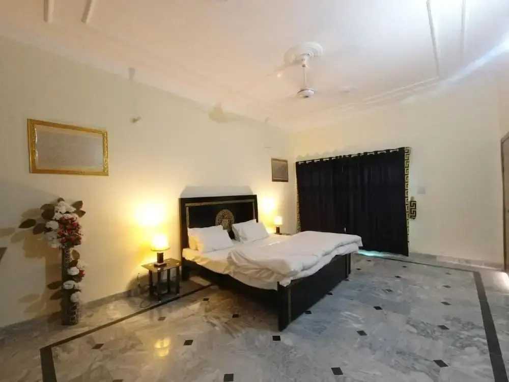 Room-room in Asga Best Hostel Versace ho