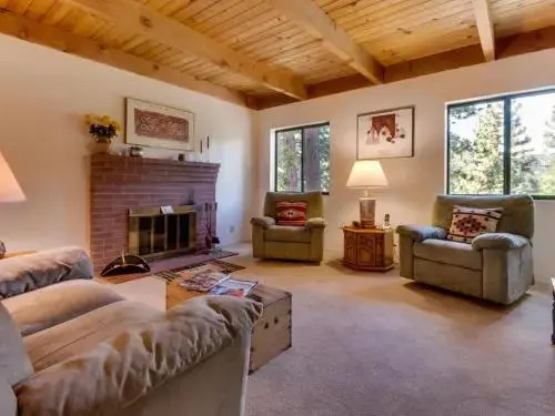 Donner Lake Cedar Lodge