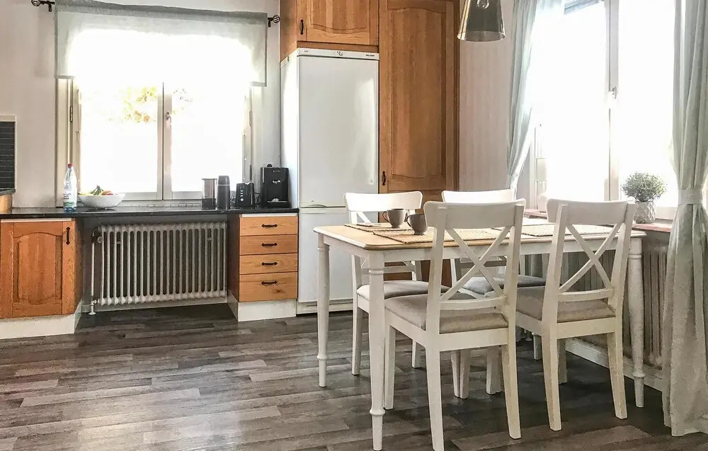 Nice Home in Auktsjaur With Sauna and 2 Bedrooms