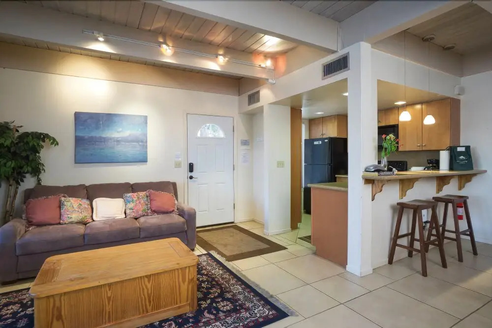 The Ala Wai Hideout 2 Bedrooms 1.5 Bathroom Condo