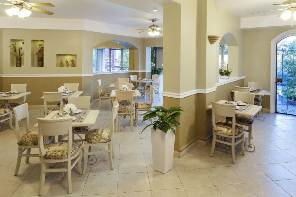 Hotel & Suites Quinta Magna
