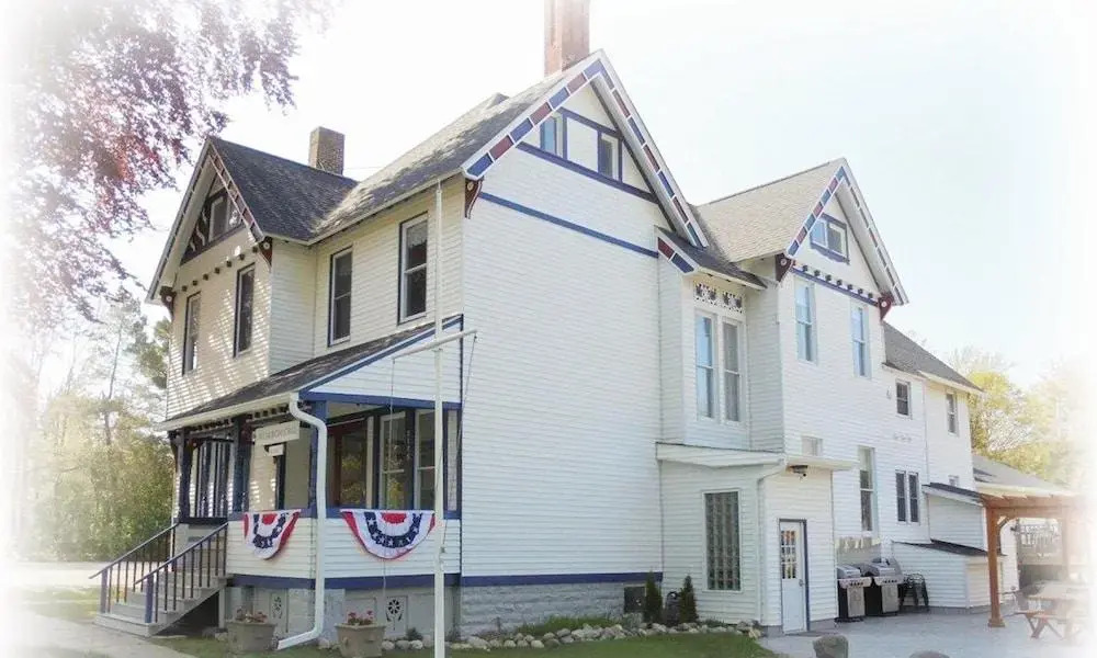 Lake Huron Lodge