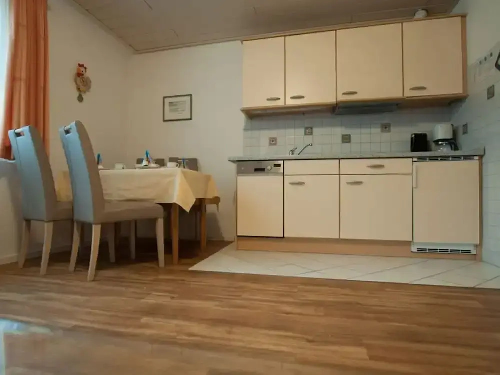 Appealing Apartment Near Town Center