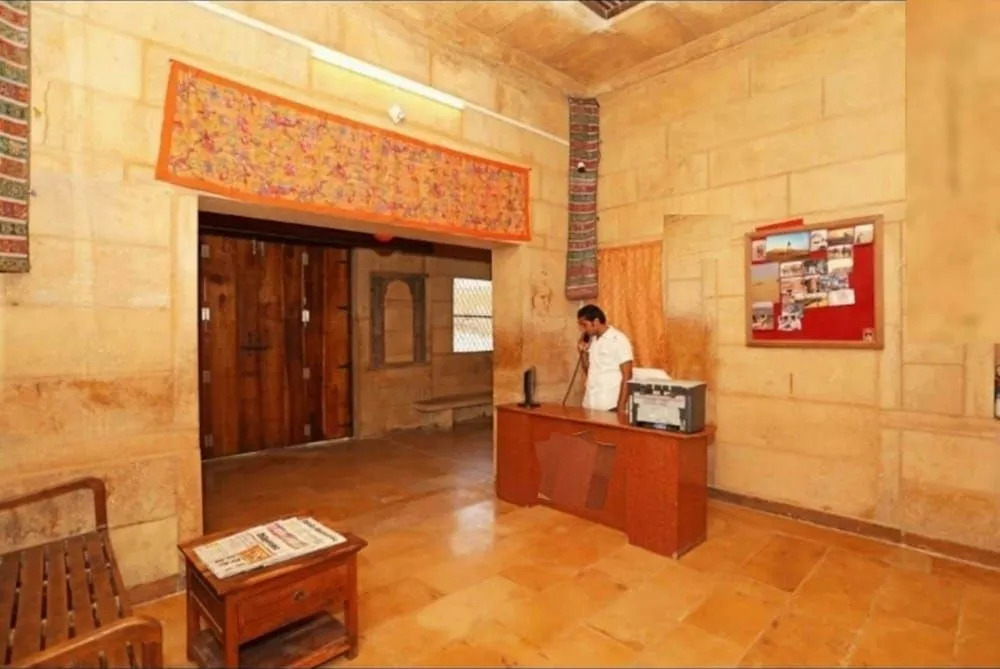Hotel Heera Court