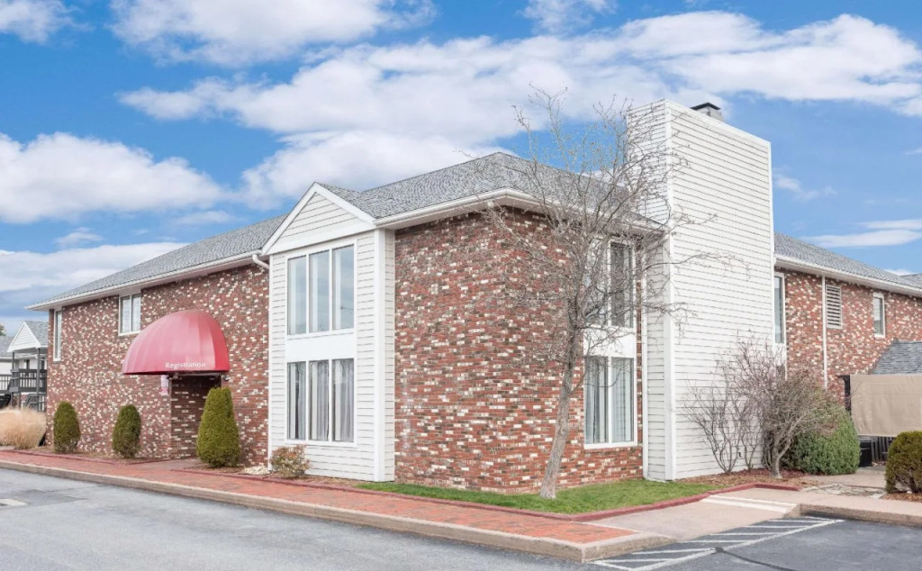 Spencer Inn & Suites