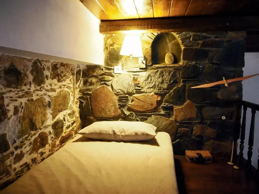 "PefkoPetro" Traditional House