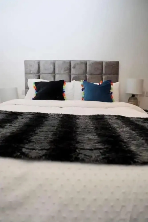 Remarkable 3-bed Apartment in London