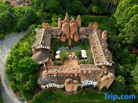 Dongfengyun Niuduoluo Music Castle Hotel