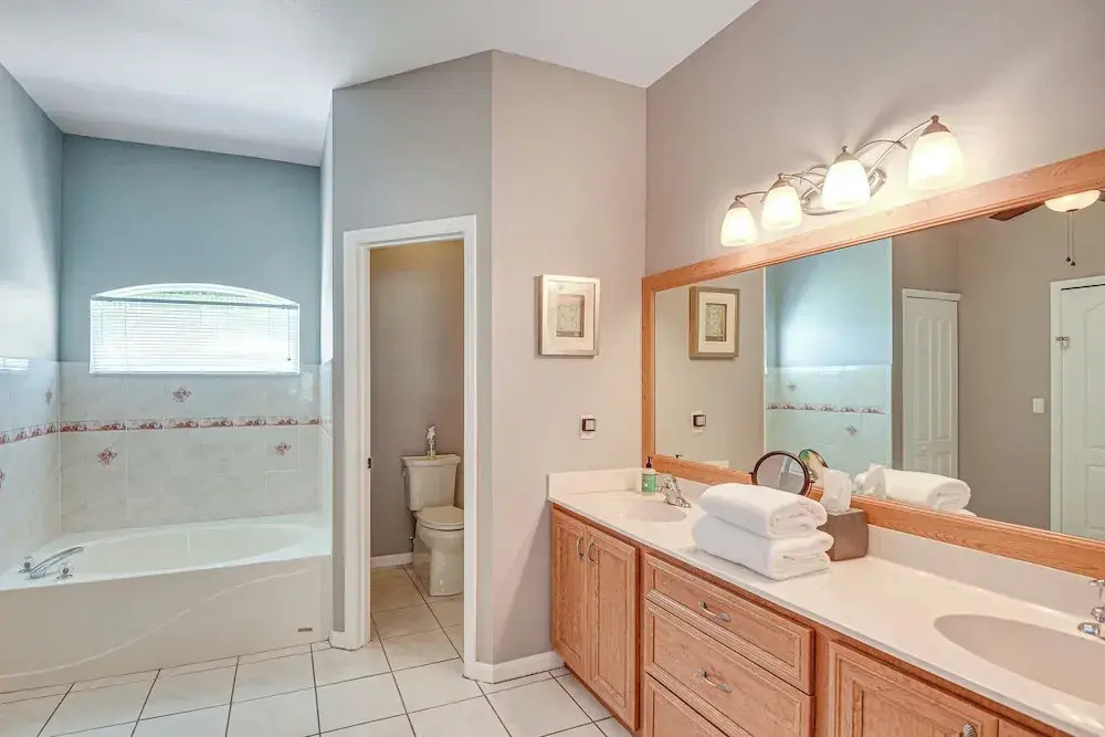 Saltwater Pool: Palm Coast Home  2 Mi to Beach
