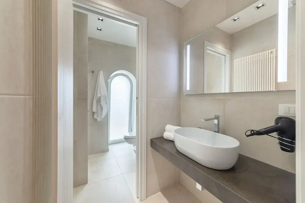 Y Arcillos Luxury Rooms CIN ITO75O35B4OOO468O2