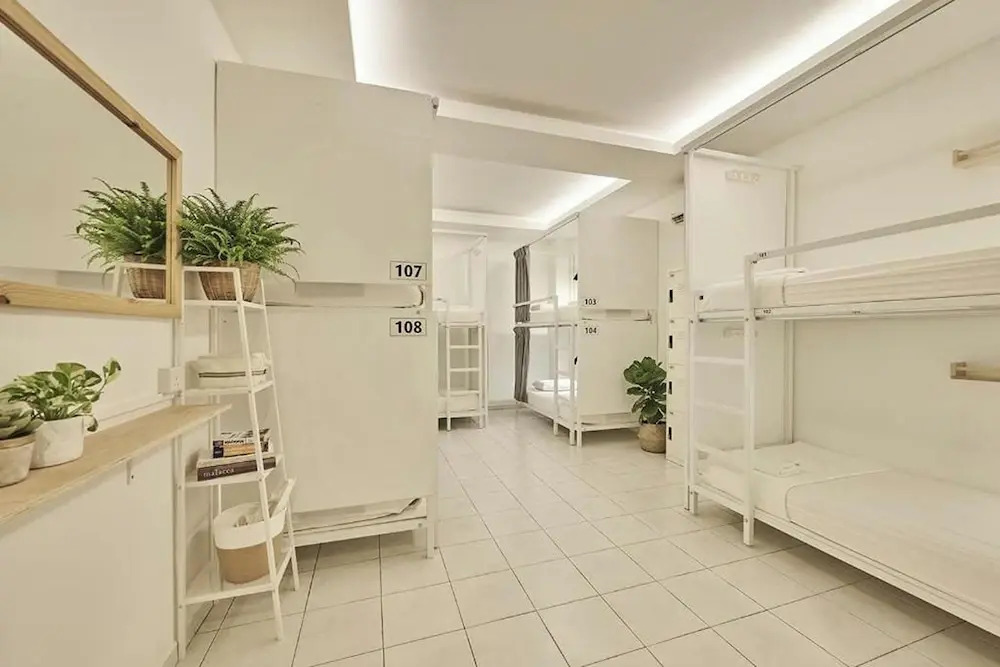 Sleepy Nomad Hostel