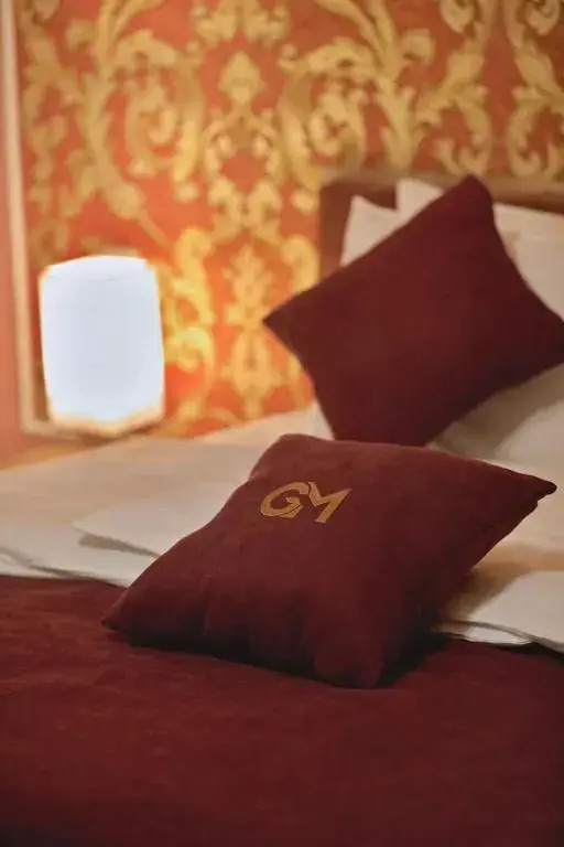 GM Rest House