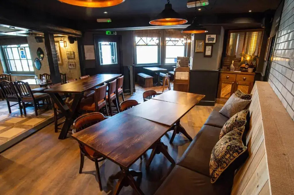 Kings Arms Hotel