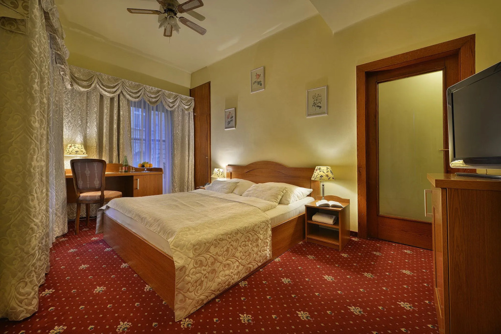 Hotel U Tri Pstrosu