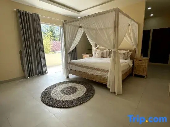 Luxury 3 Bed Pool Villa in Paradise