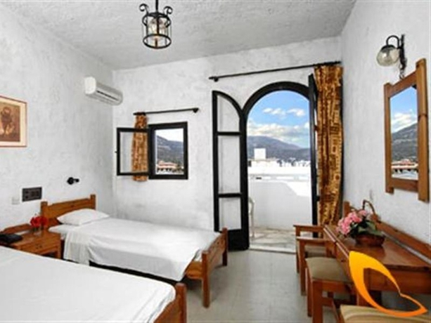 Alkyonides Hotel