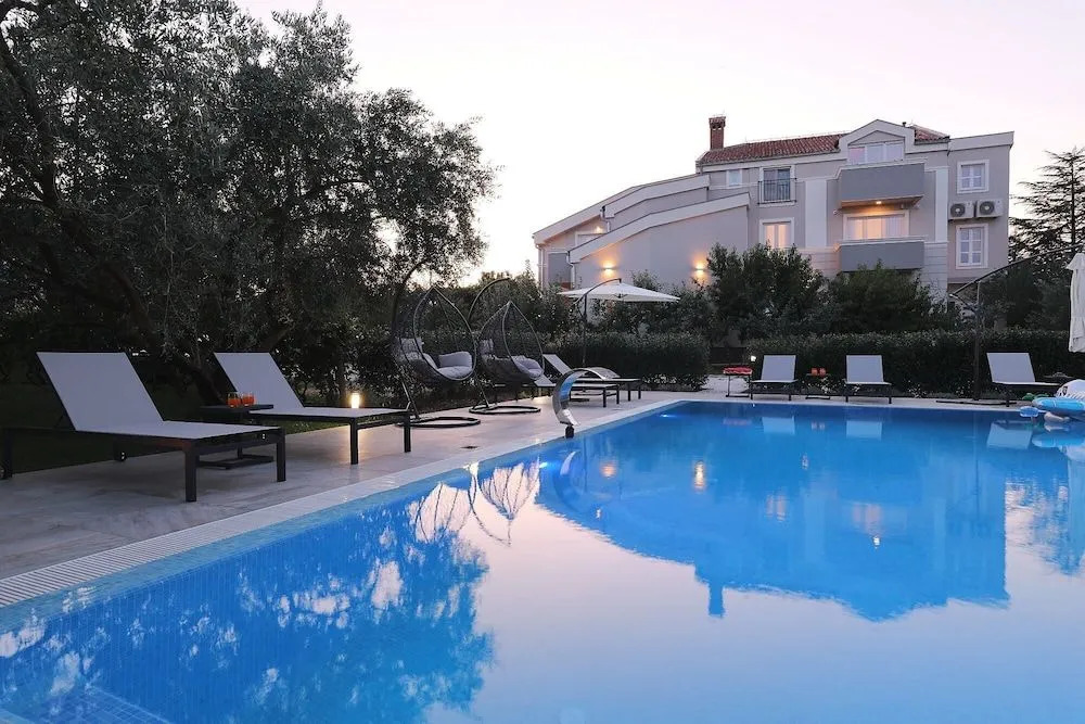 Villa Adrian
