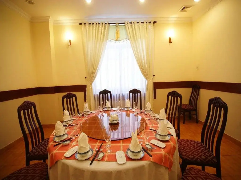 Ham Luong Hotel