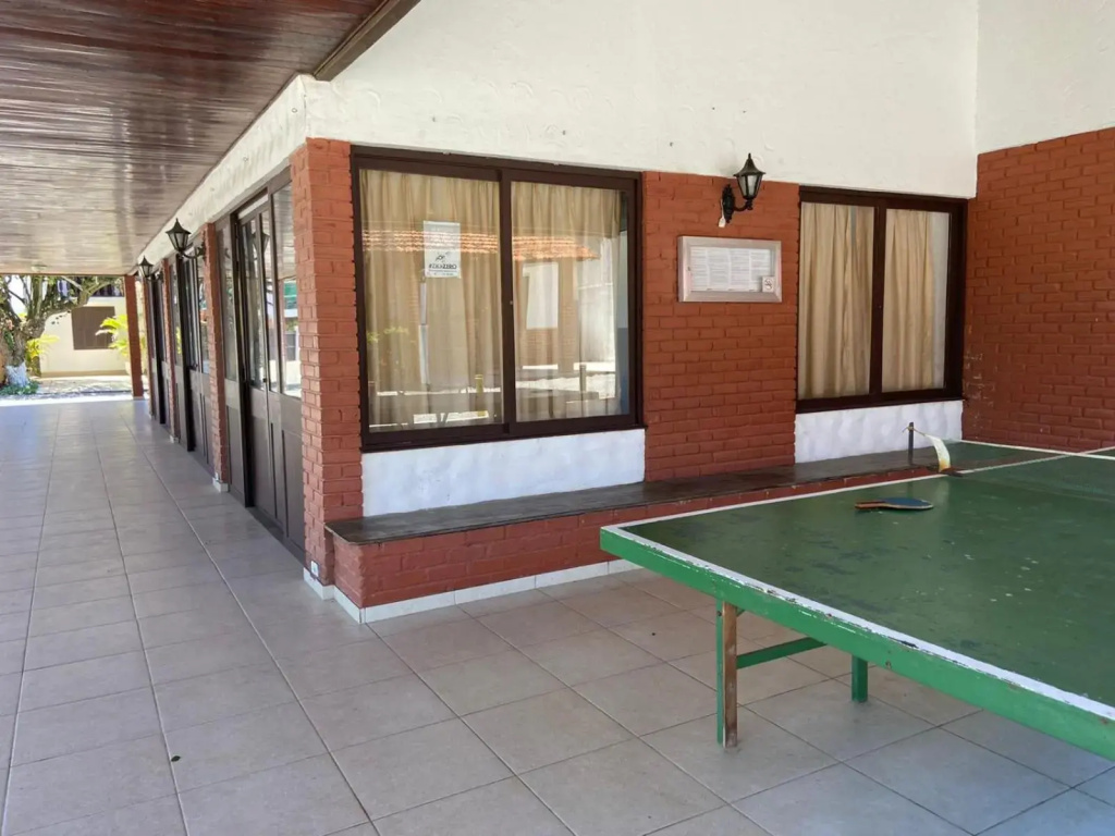 Lindissima Casa de Praia com Churrasqueira, 3 Qts-2Suites- 3 banheiros- Praia do Peró- Cabo Frio, Ótima localização com sala de jogos,Qdra de esportes, Parquinho para Crianças, Uma Qdra da Praia