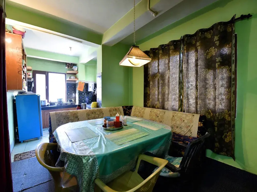 OYO 13337 Home Valley View 2BHK Naggar Road