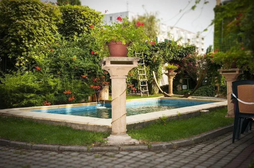 Hotel Bow Garden