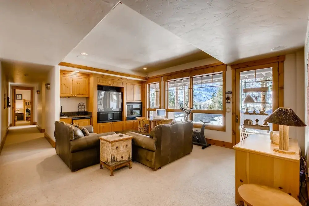 2118-A Vermont Rd Rental