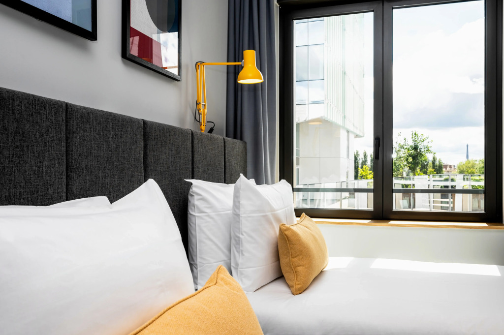 Staycity Aparthotels Paris La Defense