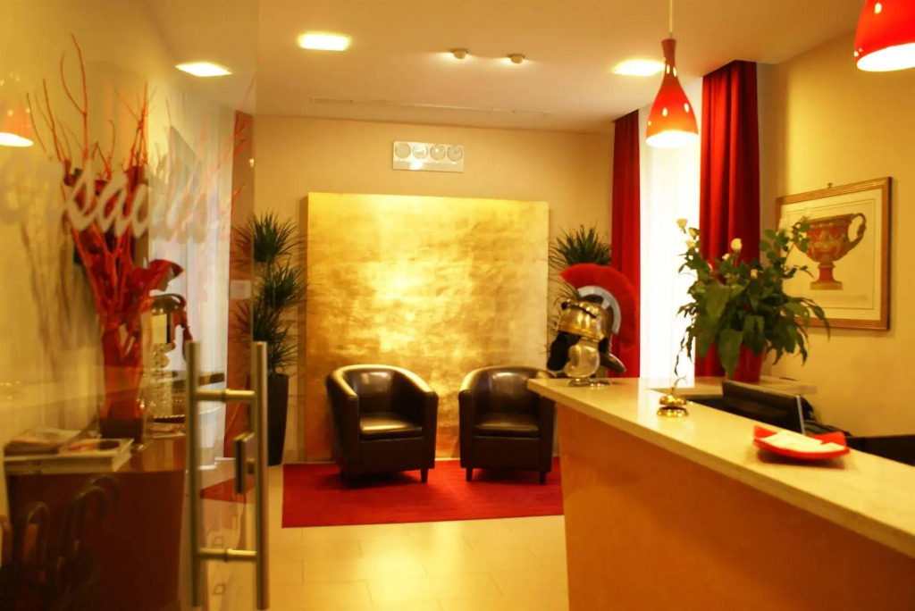 Hotel Versailles