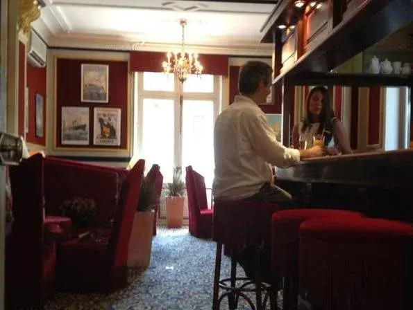 Logis Hôtel Les Maréchaux