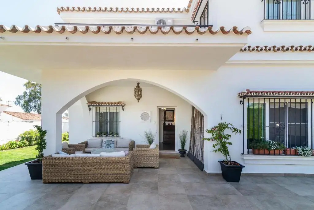 VB Velázquez 6BDR Villa Marina