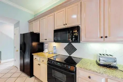 TOPS'L Captiva 36