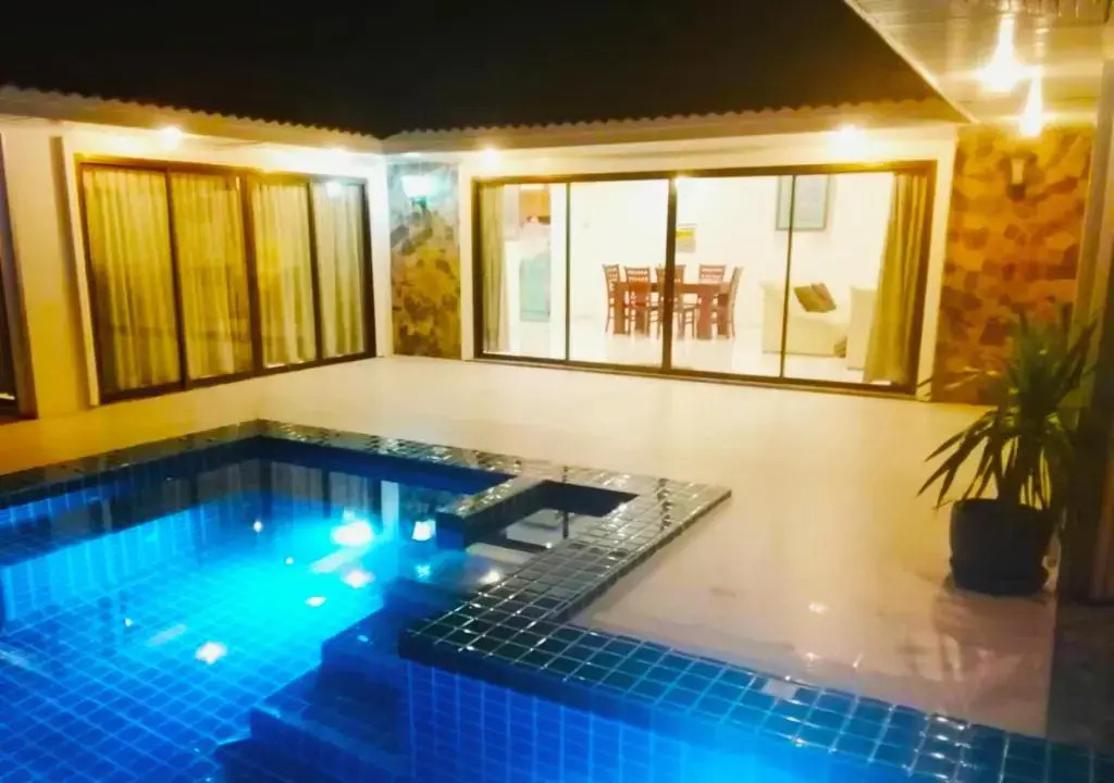 Baan Golden Pool Villa