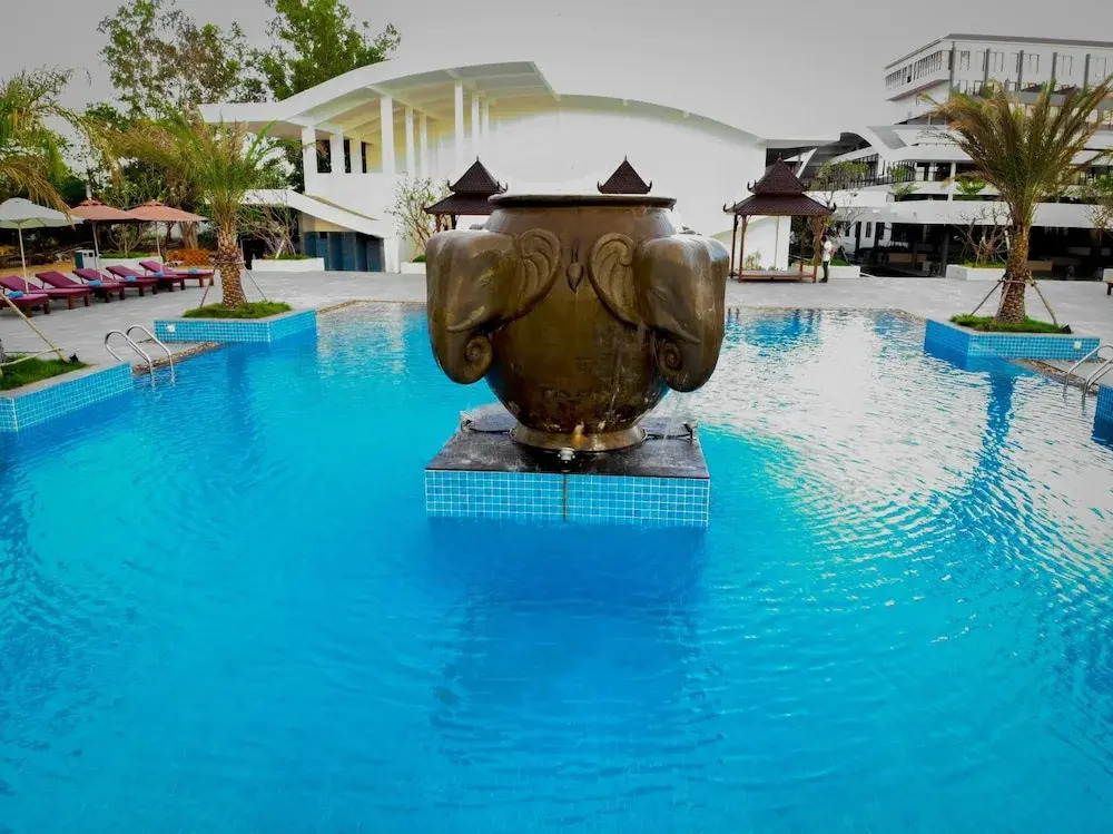 Pacific Premier Resort & Spa