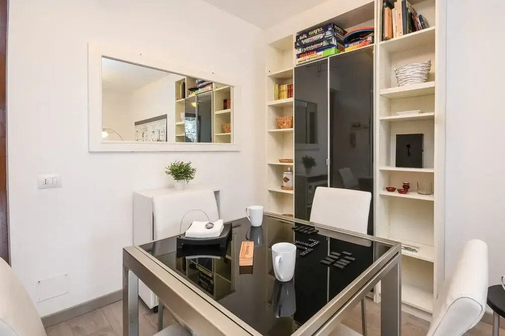 Zoe Apartment