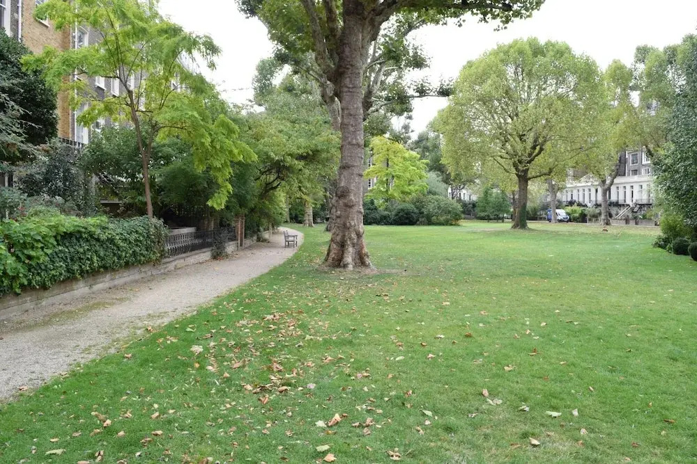 2 Bedroom Apartment With Garden Near Maida Vale