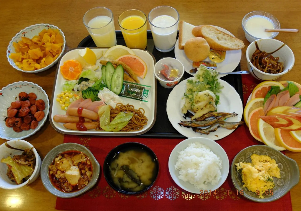 Hotel Crown Hills Katsuta Omotechoten