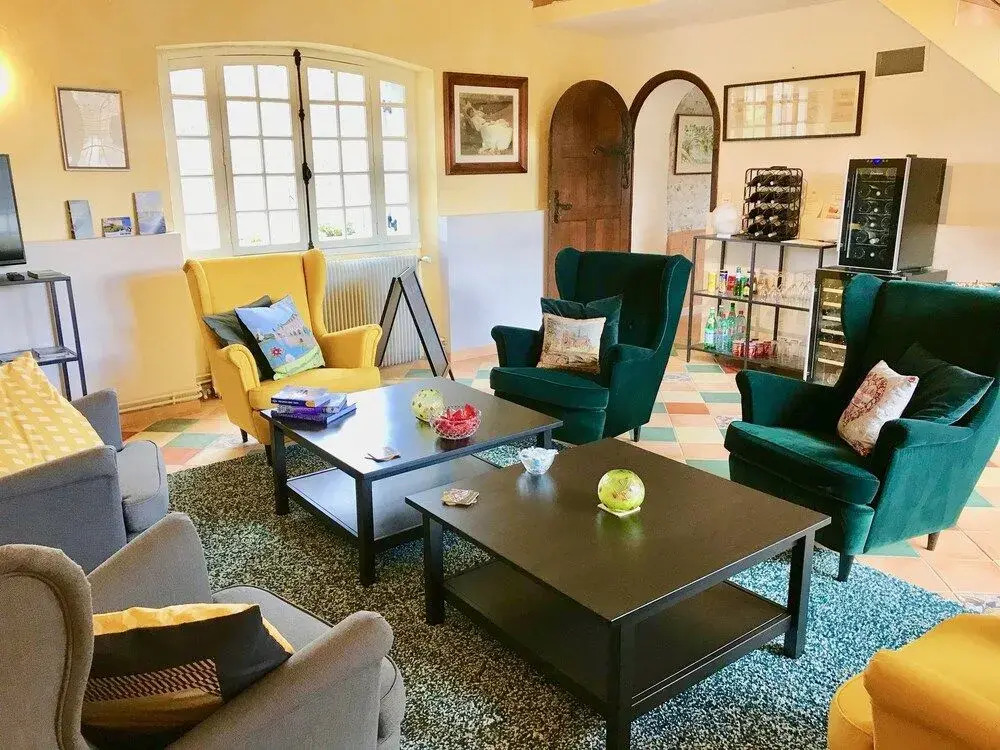 Sans Souci Bed and Breakfast with Luxe Heated Pool