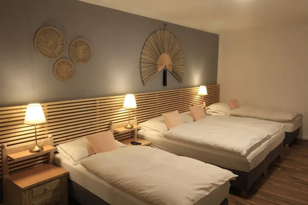 Zimmer AsiaDreieck Pension