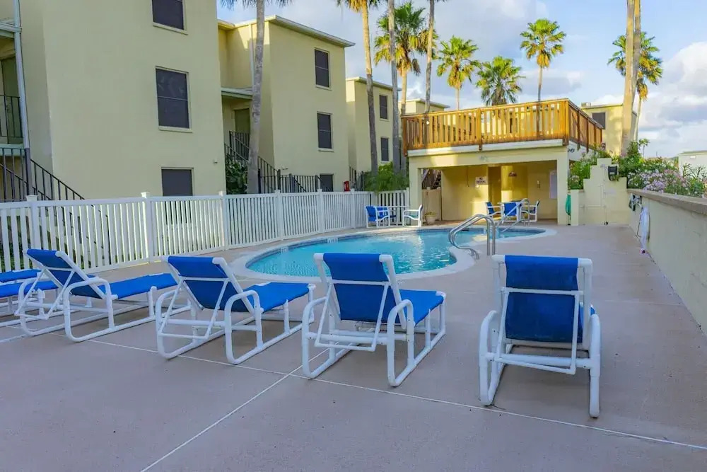 Clean Updated Condo w/ Pool 1/2 a Block to Beach 2 Bedroom Home by Redawning